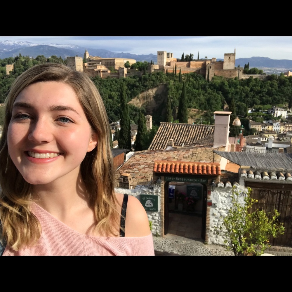 Meet your Posher, Laura